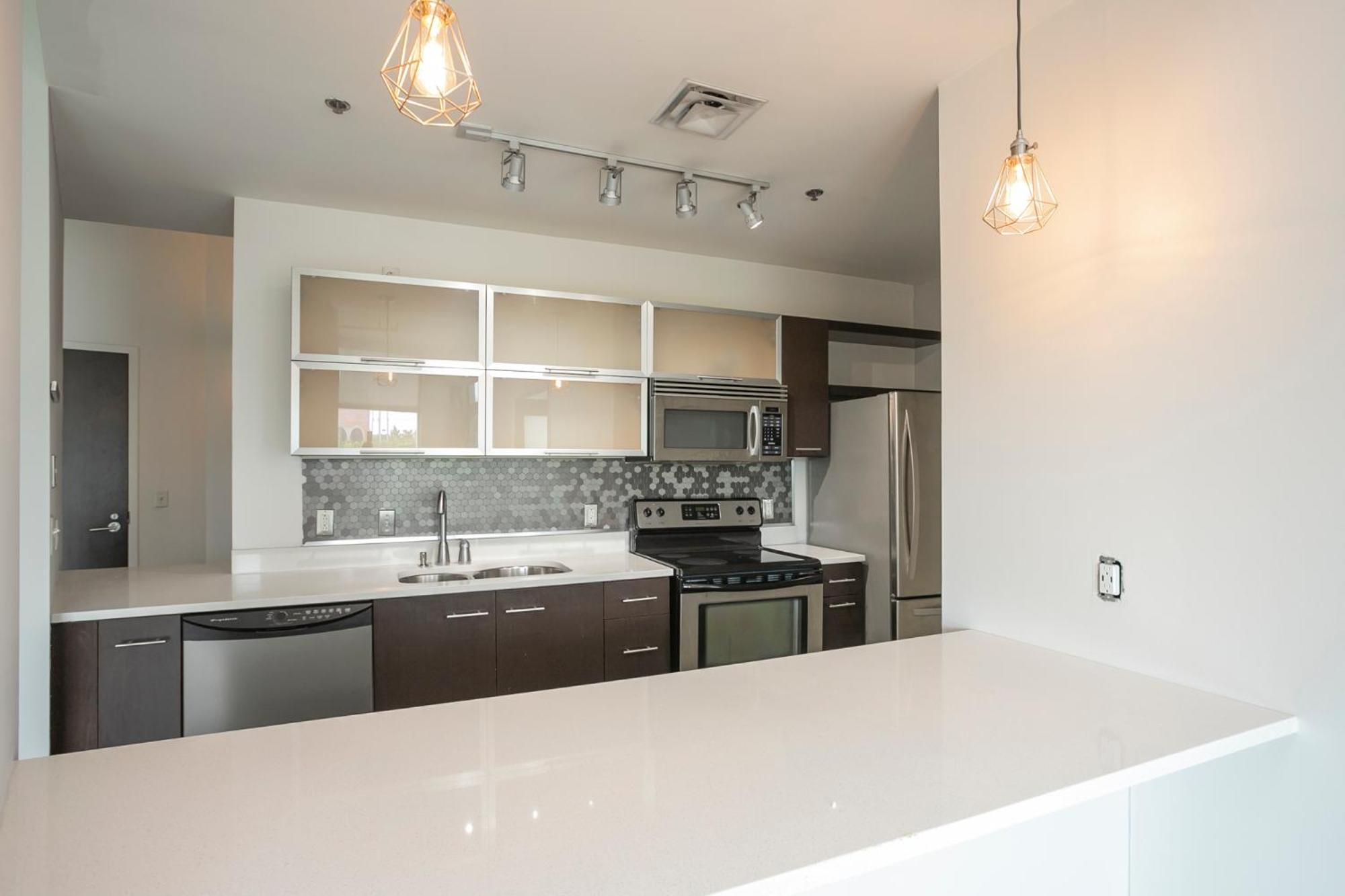 Unfurnished Amazing Layout W Balcony & Storage 30 Day Minimum Nashville